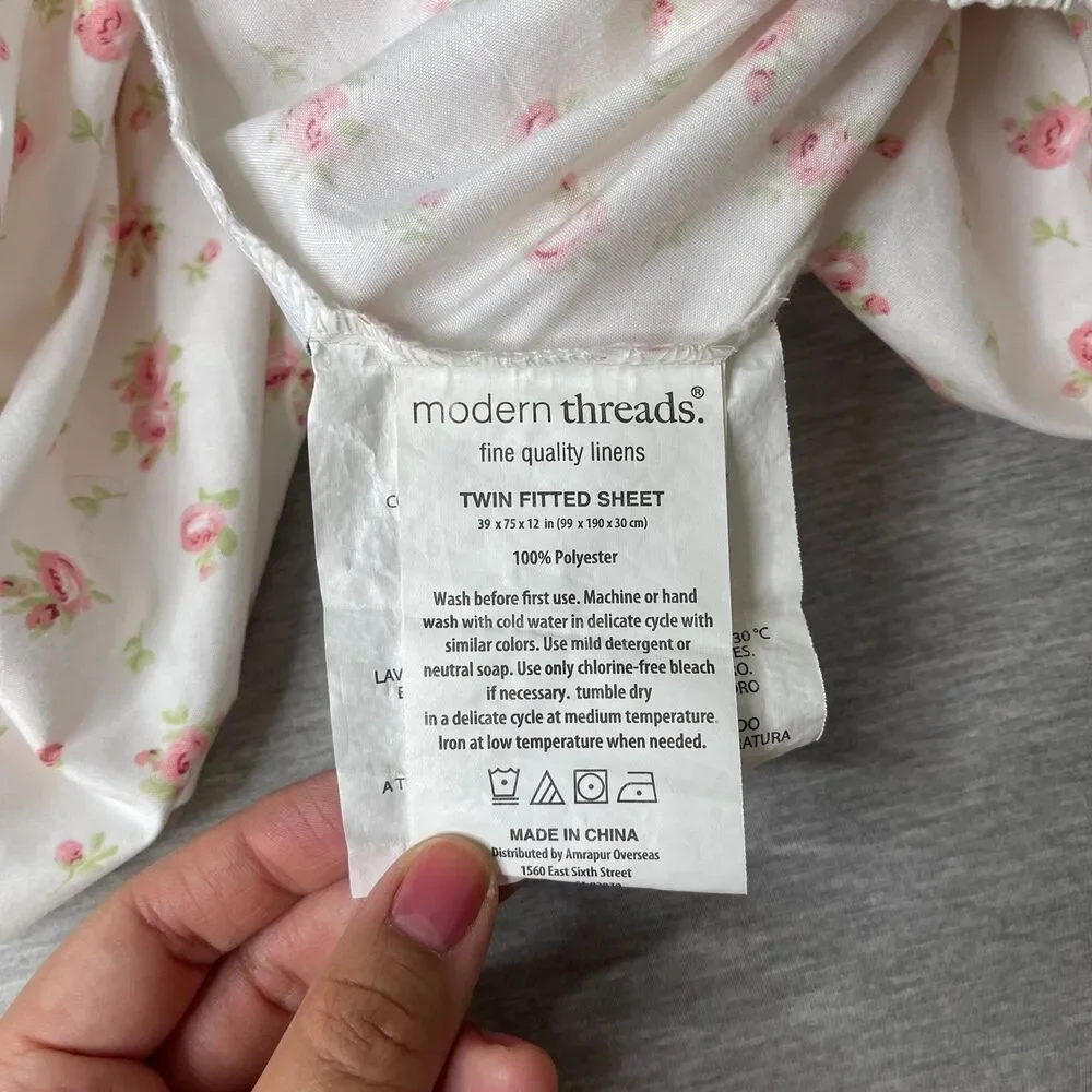 Modern Threads White & Pink Floral Twin Size Fitted Sheet